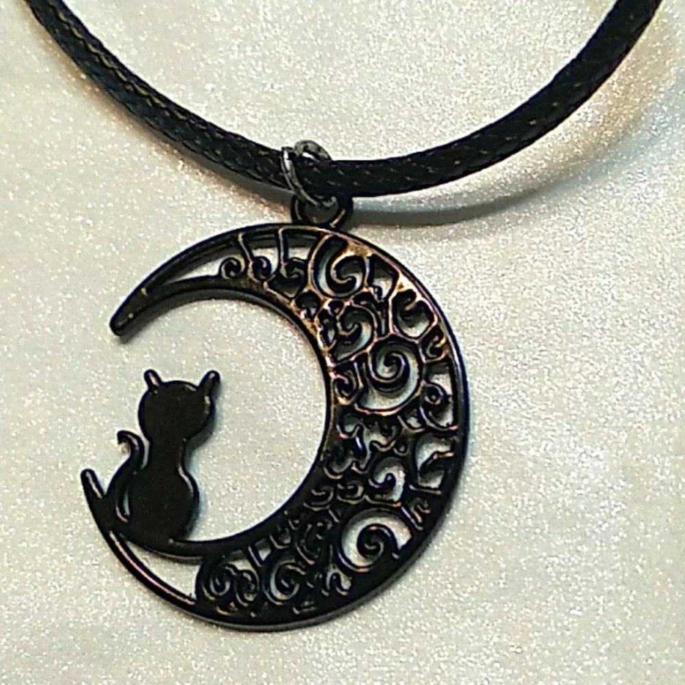 Cat crescent moon pendant necklace, celestial, star moon - Picture 1 of 3